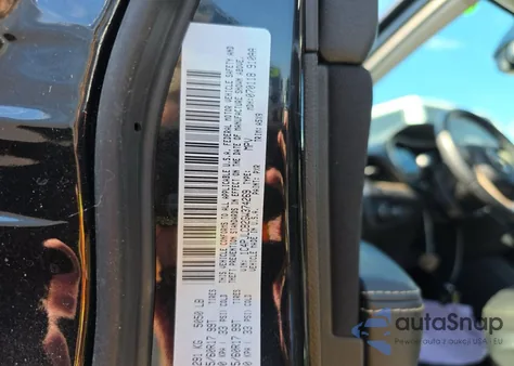 2016 Jeep Cherokee Latitude z USA, uszkodzony, nr VIN 1C4PJLCB2GW374269